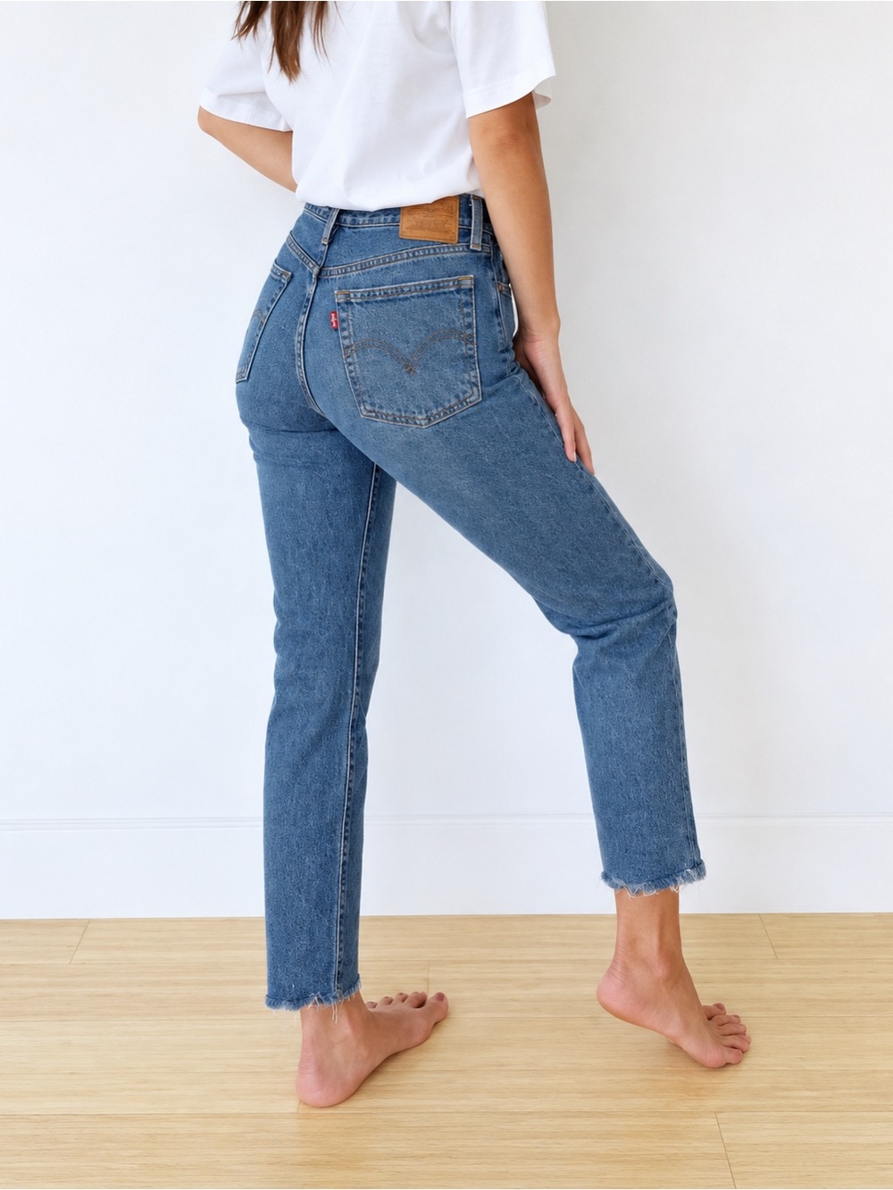 Levis Wedgie Jeans Button High Waisted Rise Denim Womens Size 25 Raw Hem Cotton